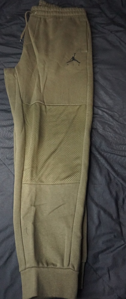 olive green jordan sweat pants